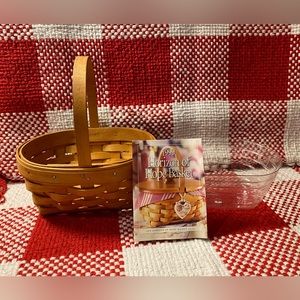 Longaberger 1999 Horizon of Hope American Cancer Society Basket & Liner.